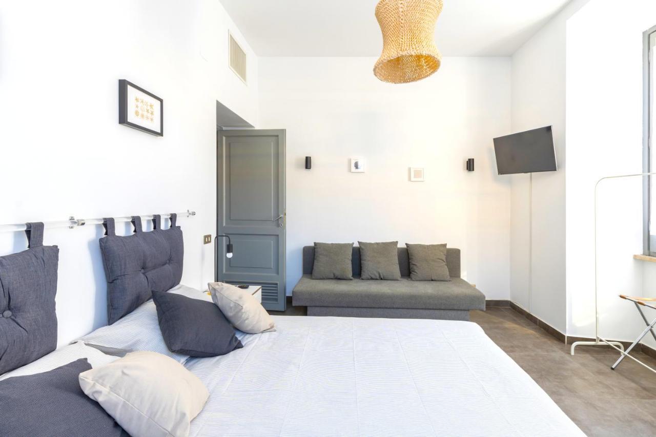 Hostly - Nicole Apartment Volturno- Full Rome Center 외부 사진
