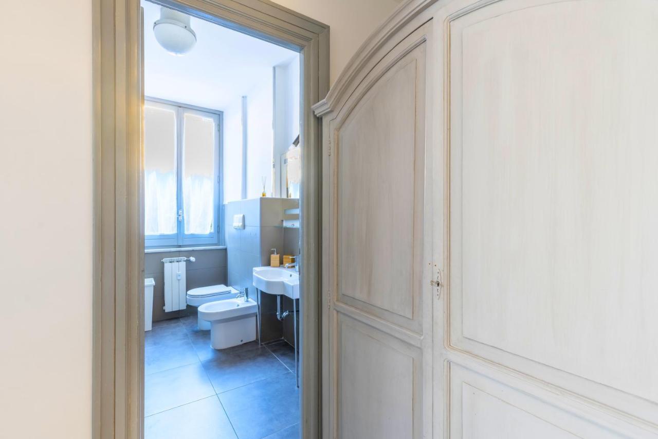 Hostly - Nicole Apartment Volturno- Full Rome Center 외부 사진