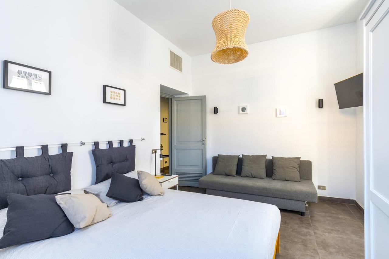 Hostly - Nicole Apartment Volturno- Full Rome Center 외부 사진